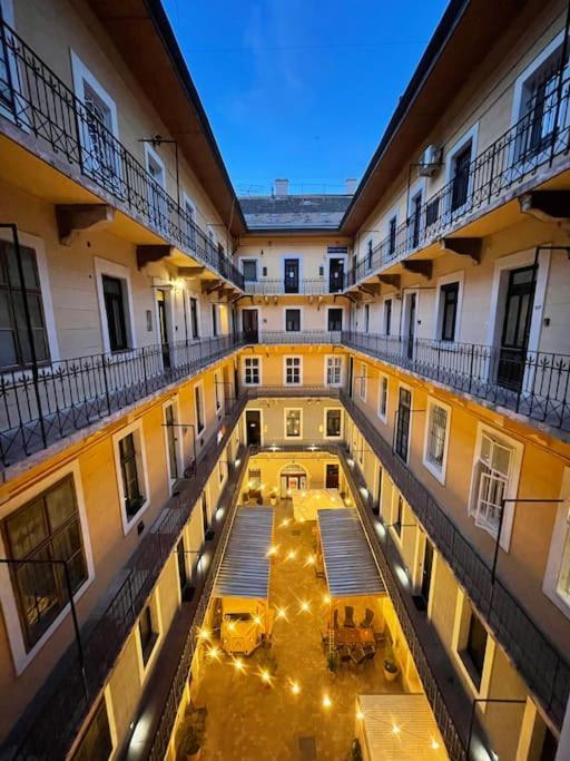 B333 Apartment - In The Heart Of The City Budapeszt Zewnętrze zdjęcie