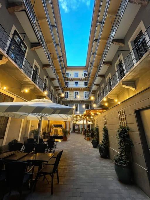 B333 Apartment - In The Heart Of The City Budapeszt Zewnętrze zdjęcie